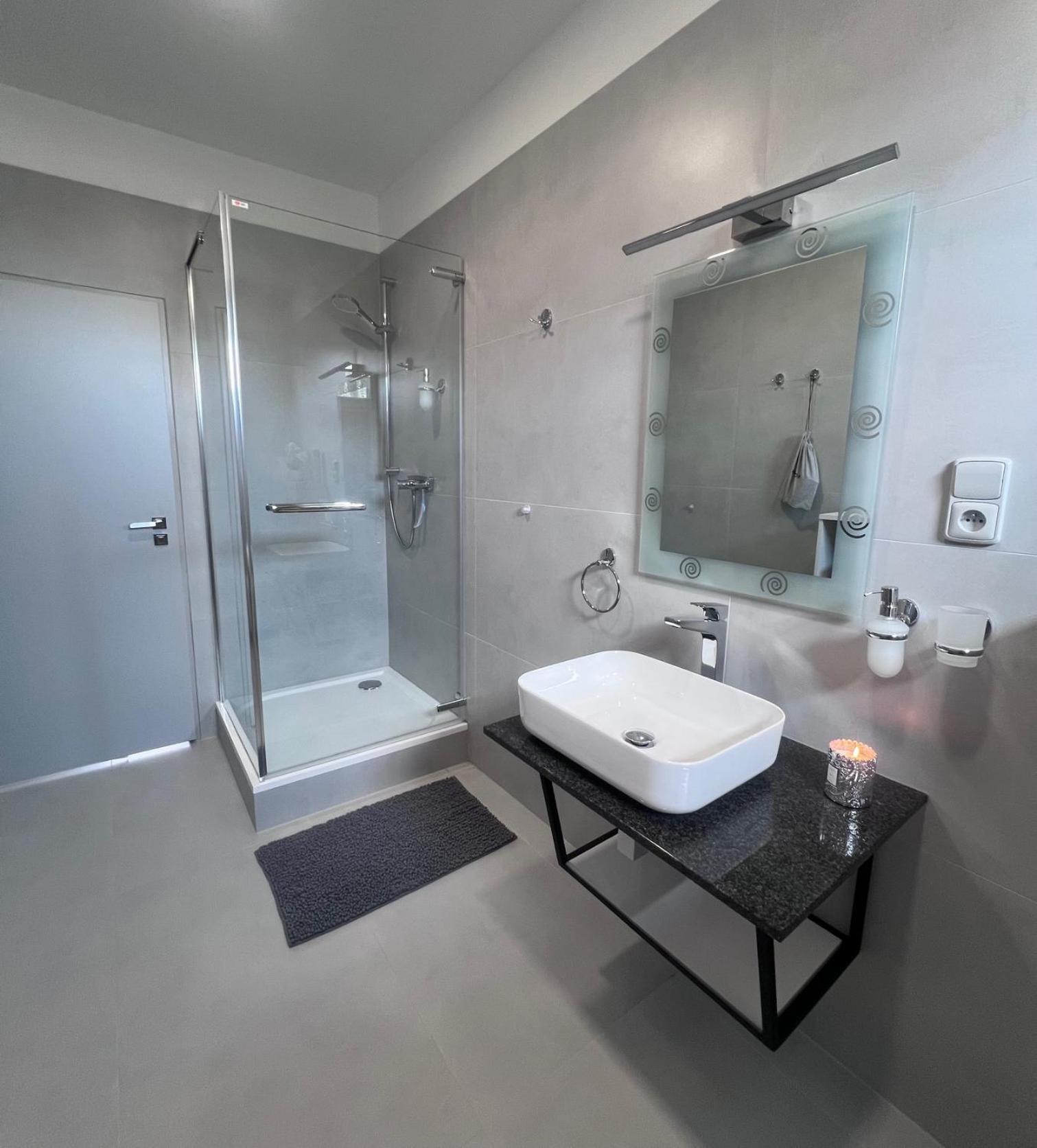 Apartment Zatisi 3 *